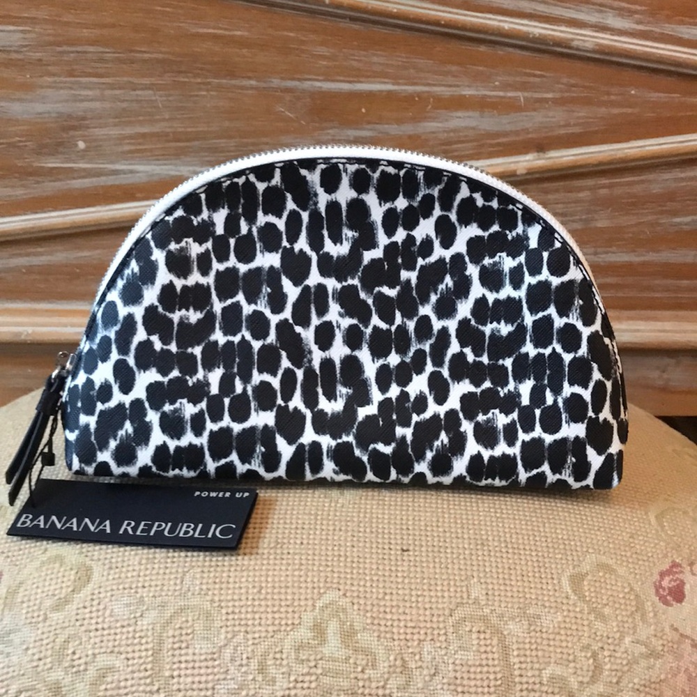 🆕BANANA REPUBLIC SMALL BAG